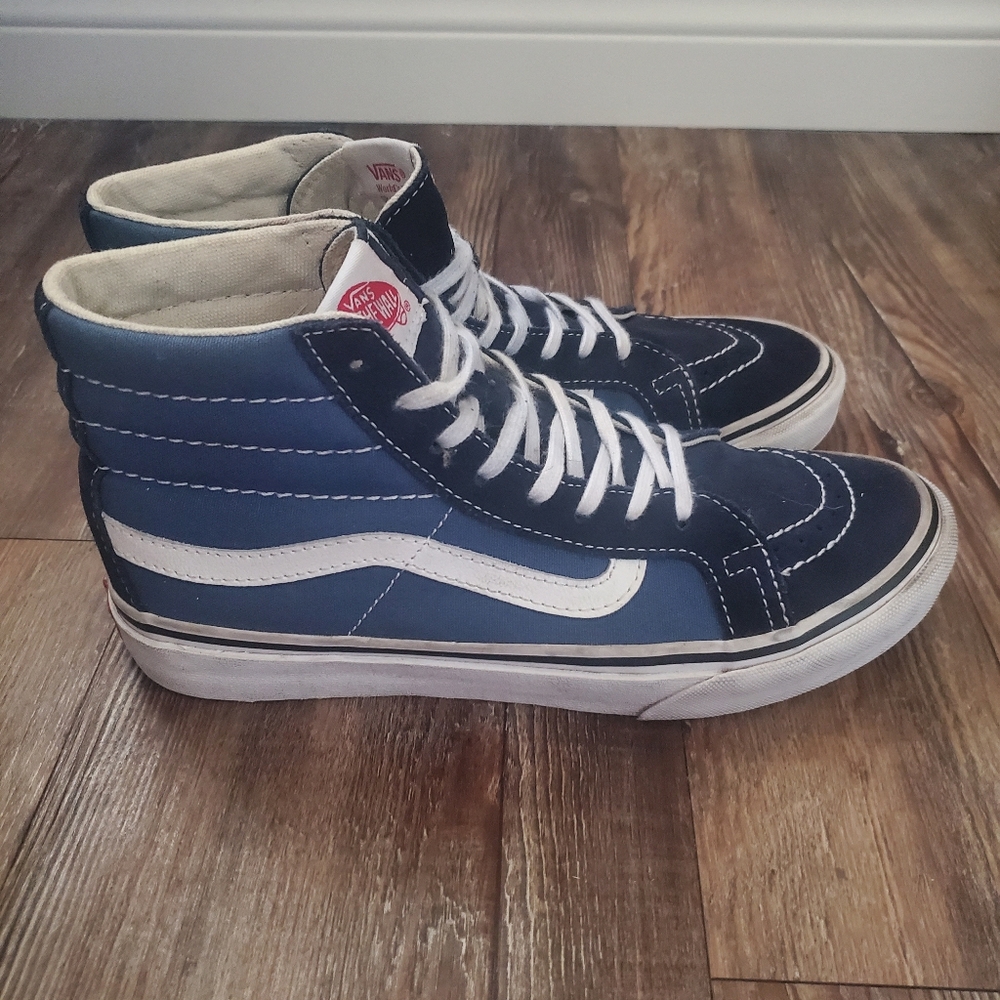 Vans Womans Navy Sk8-Hi